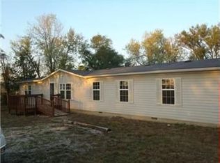 307 N Johnson St, Fontana, KS 66026