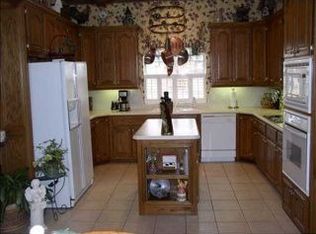 402 Ceder Ln, Tuttle, OK 73089