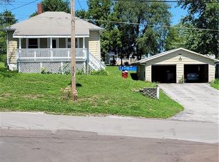 2614 South St, Lexington, MO 64067