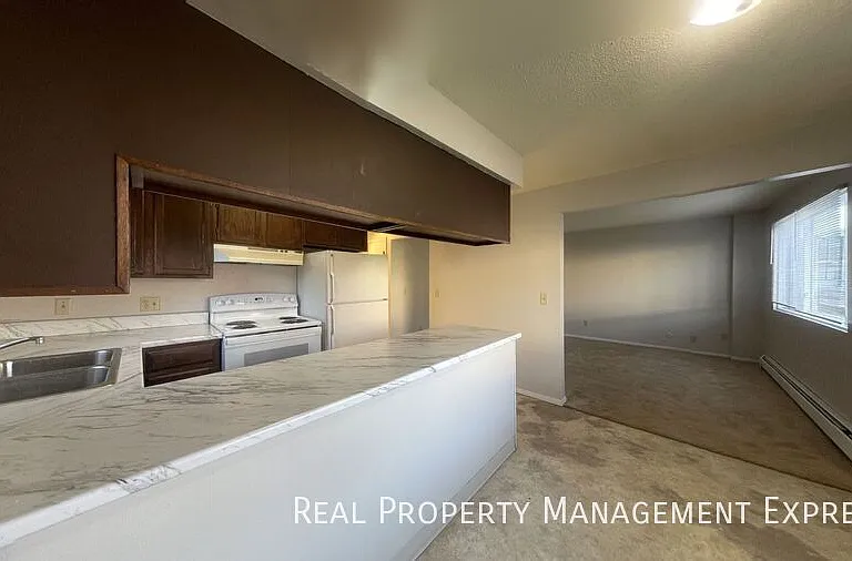 3711 S Cathy Ave #4 — Photo 30
