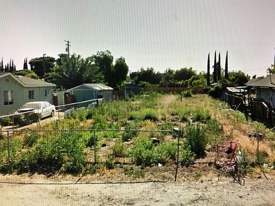 2nd image of 1806 Las Vegas St