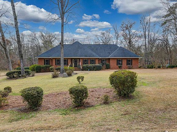 3rd image of 1141 Old Brickyard Rd