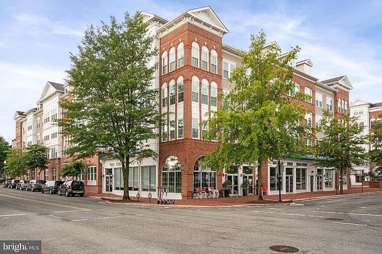 1st image of 191 Somervelle St APT 208