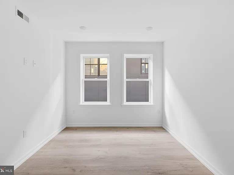 208 Vine St #2F — Photo 12