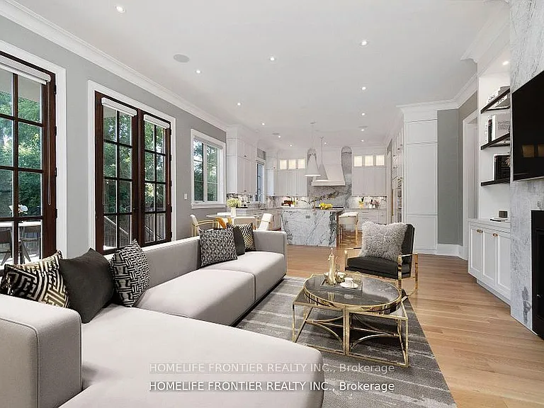 8 Vesta Dr — Photo 6