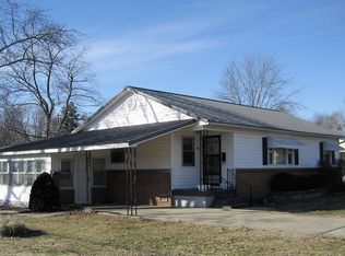 903 N Walnut St, Dexter, MO 63841
