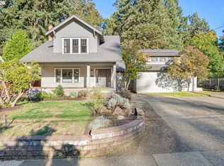 2645 Emerald St, Eugene, OR 97403