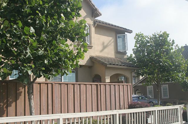 2nd image of 317 Airport Blvd