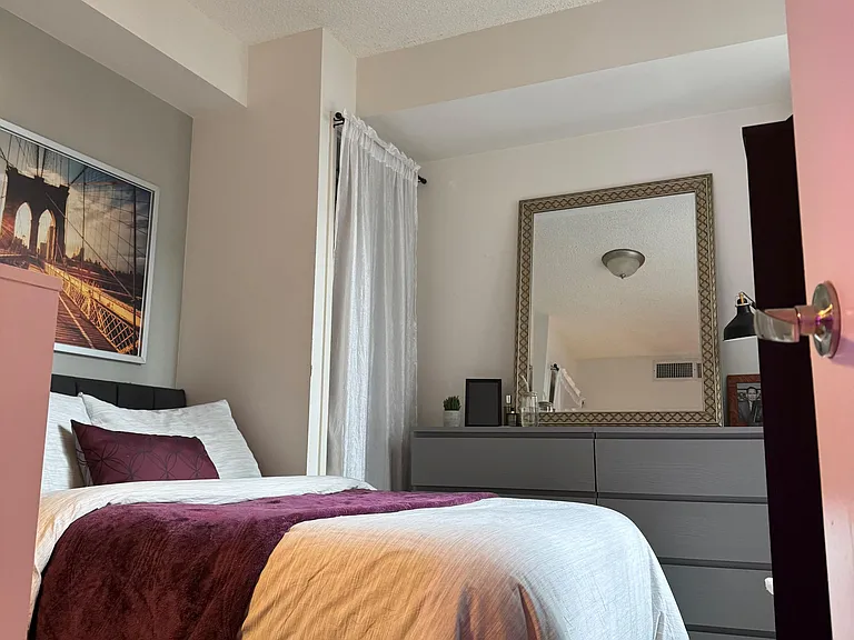 85 Bloor St E #706 — Photo 5