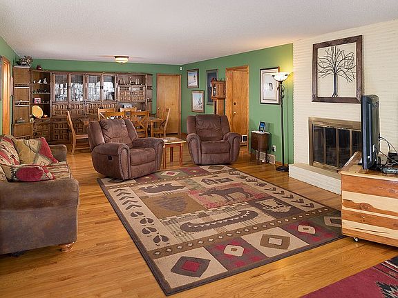 5th image of 3915 Gladstone Blvd
