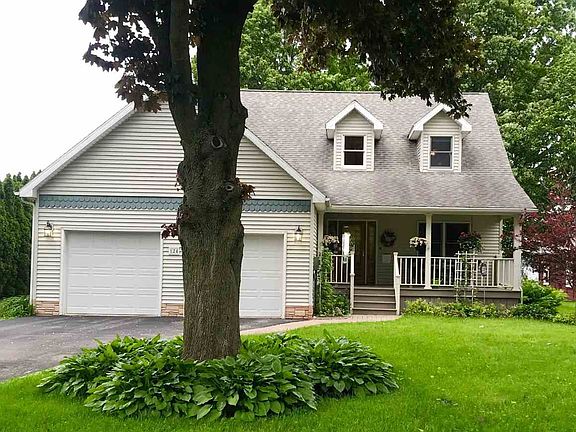 2nd image of 124 Proctor Ave