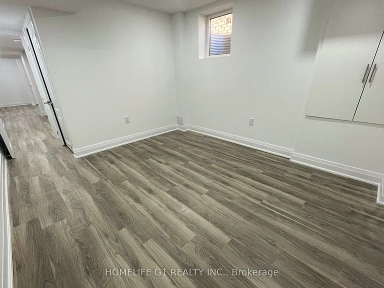 80 Lola Cres — Photo 6