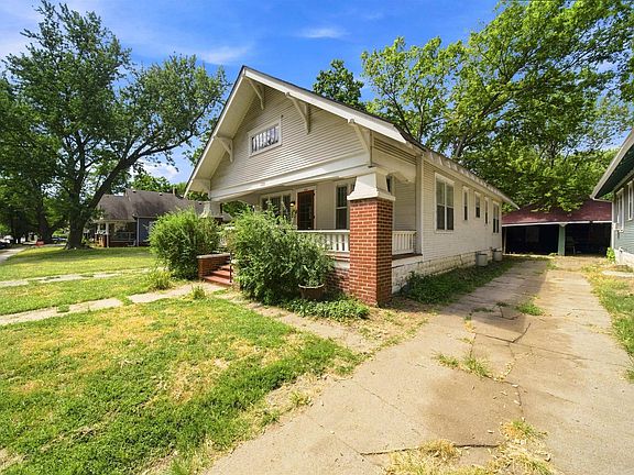 4th image of 233 N Estelle Ave