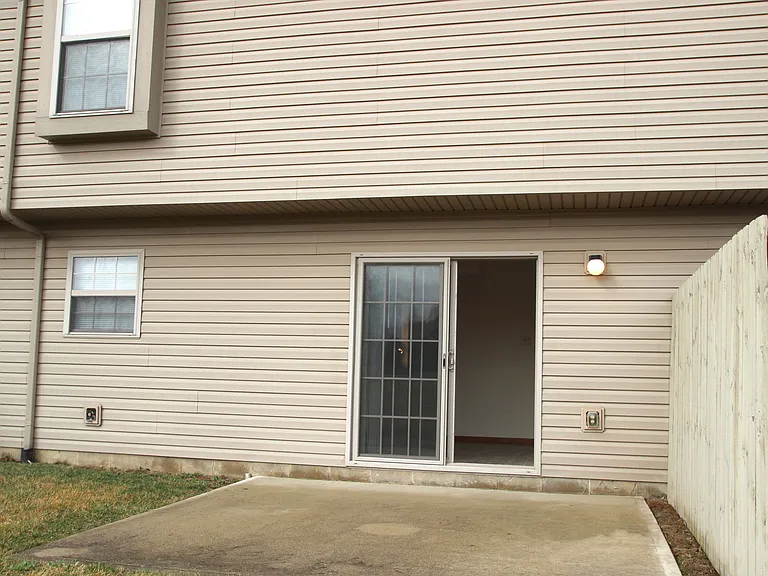 109 Brookside Dr — Photo 23