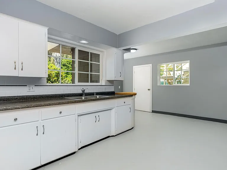 2336 Sumac Dr #2 — Photo 18