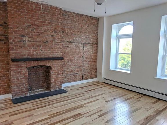 2nd image of 53 Clinton Ave