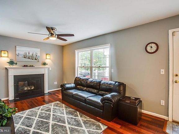 5th image of 12709 Pelham Dr