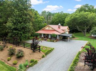 1114 Capps Rd, Bessemer City, NC 28016