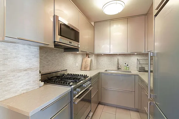 Rented by PocketBroker Inc | media 2