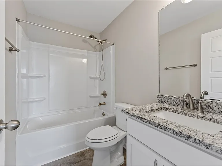 645 Stowe Ct #L — Photo 28