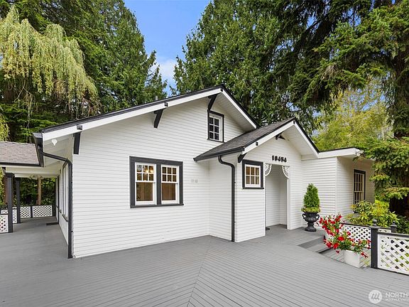 3rd image of 10454 Forbes Creek Drive