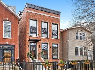 1921 W Erie St, Chicago, IL 60622