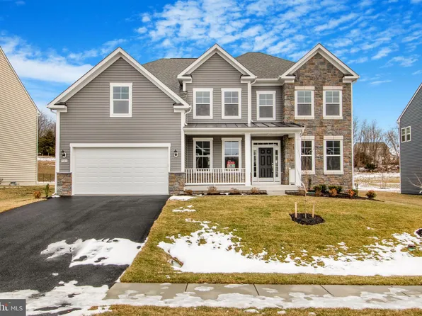 9343 Alloway Dr, Hagerstown, MD 21740