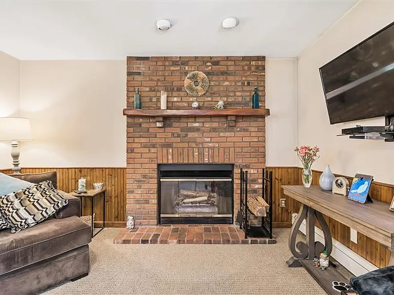 1808 Route 208 — Photo 12