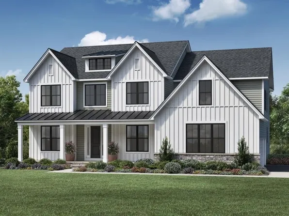 71 Chamberlain St, Hopkinton, MA 01748