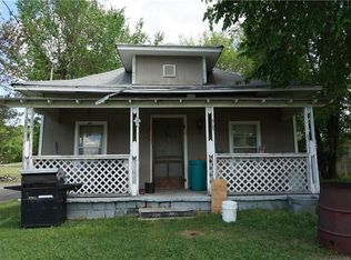 1907 Dechard St, Van Buren, AR 72956