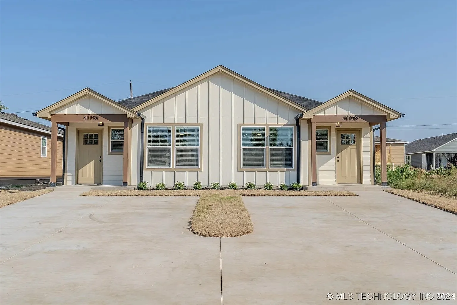 3 bed, 1.5 bath, 1368 sqft, $1,200 — Photo 1