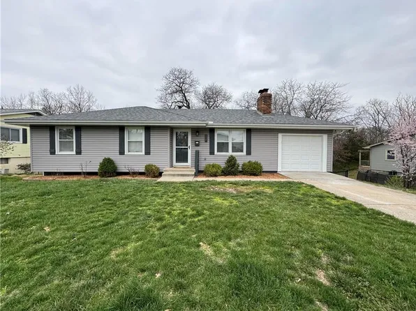 605 Short St, Knob Noster, MO 65336
