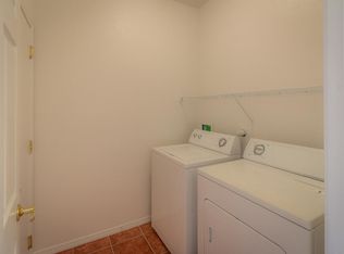 7209 Tree Line Ave NW, Albuquerque, NM 87114