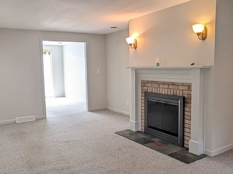 6 Mansion Woods Dr #A — Photo 23