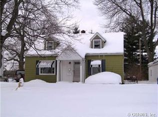 202 Hoover Dr, Rochester, NY 14615