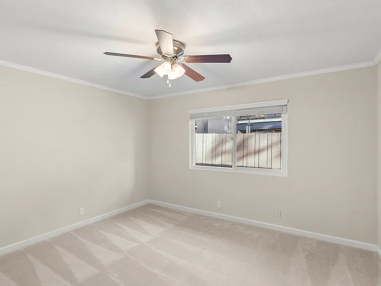 Sycamore Green Apartments — Photo 16