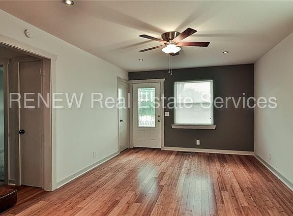 3rd image of 1008 Argyle Ave