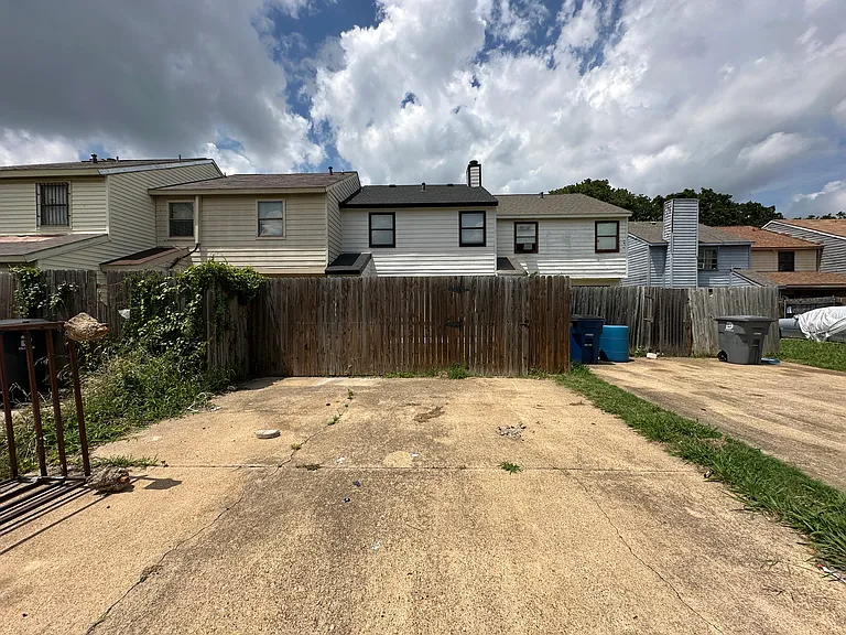 10410 Cymbal Dr — Photo 11