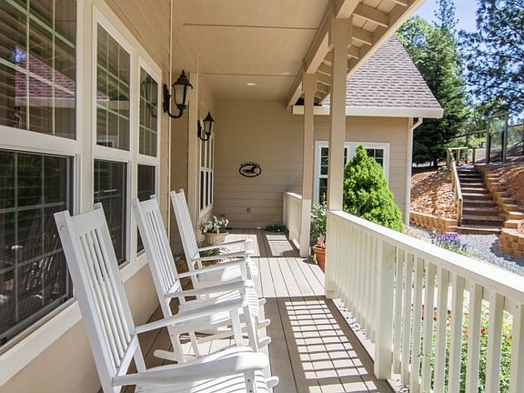 3rd image of 6680 Dahlberg Ct