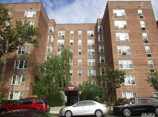 8337 Saint James Ave APT 3E, Queens, NY 11373