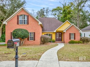 939 Whittier St, Fairhope, AL 36532