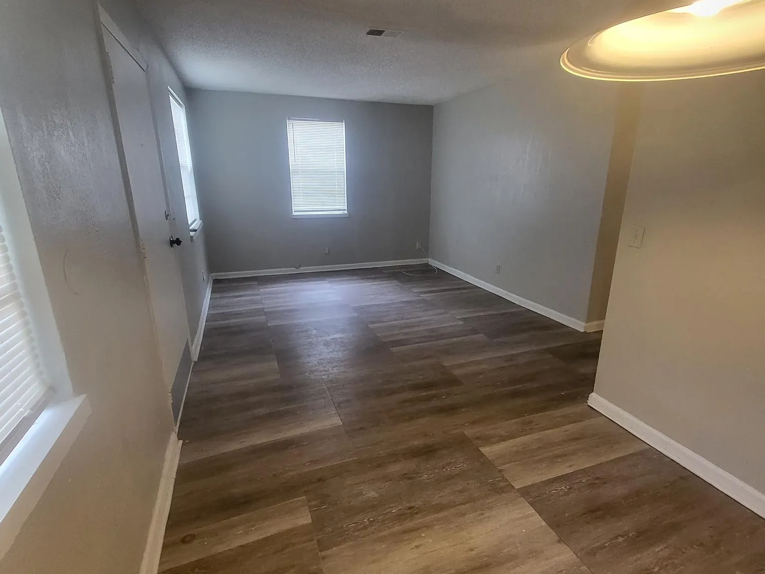 1103 Grant St — Photo 3