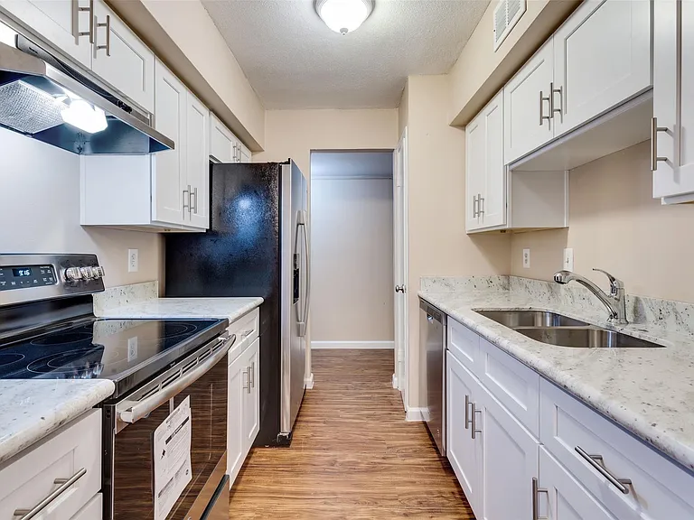 3535 Nasa Pkwy #39 — Photo 7