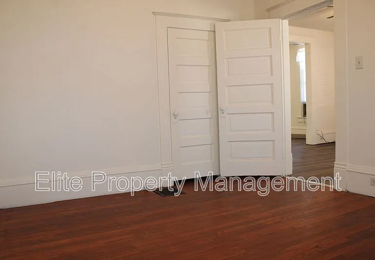 326 W Routt Ave — Photo 5