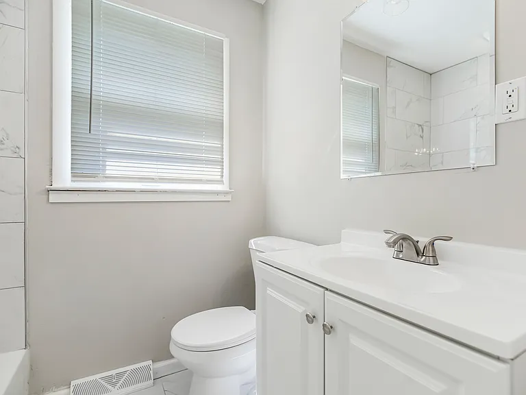 7701MOHAWKDR17_04142025