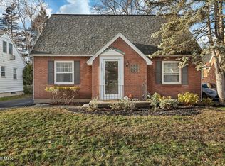 1157 McClellan St, Schenectady, NY 12309