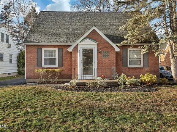 1157 McClellan Street, Schenectady, NY 12309