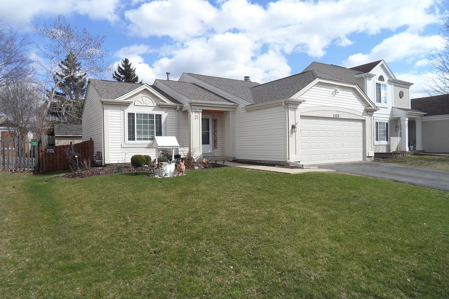 1337 Eastwood Dr photo 1