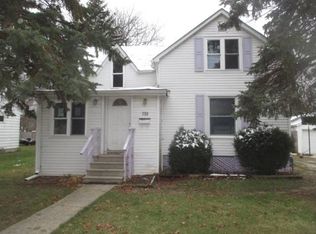 719 S 4th St, Dekalb, IL 60115