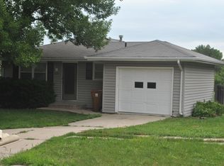 5412 Stonecliffe Dr, Lincoln, NE 68516
